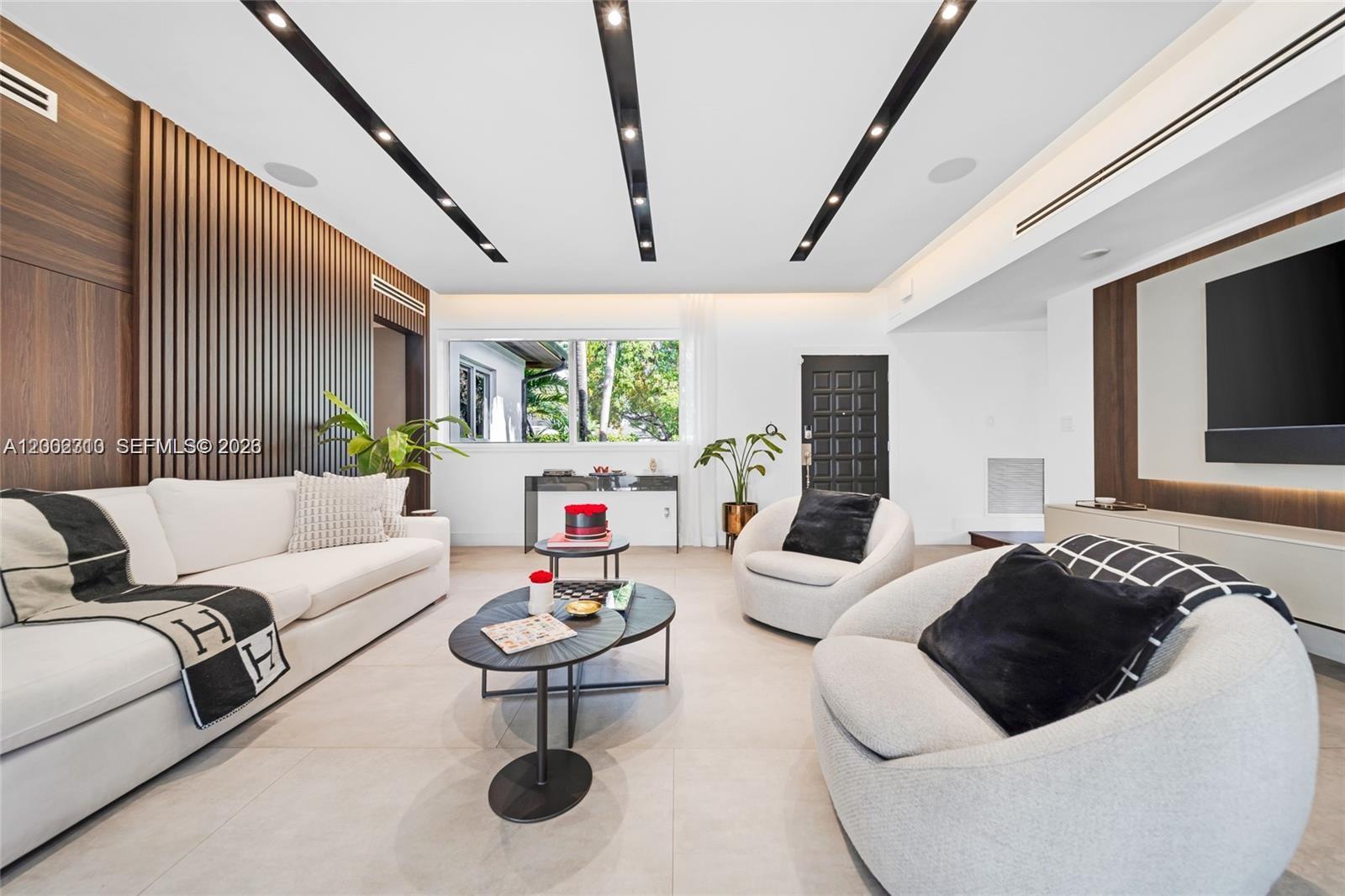 EAST SHENANDOAH - Residential Lease