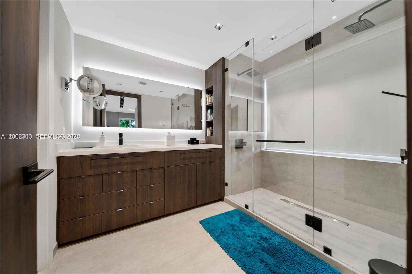 EAST SHENANDOAH - Residential Lease