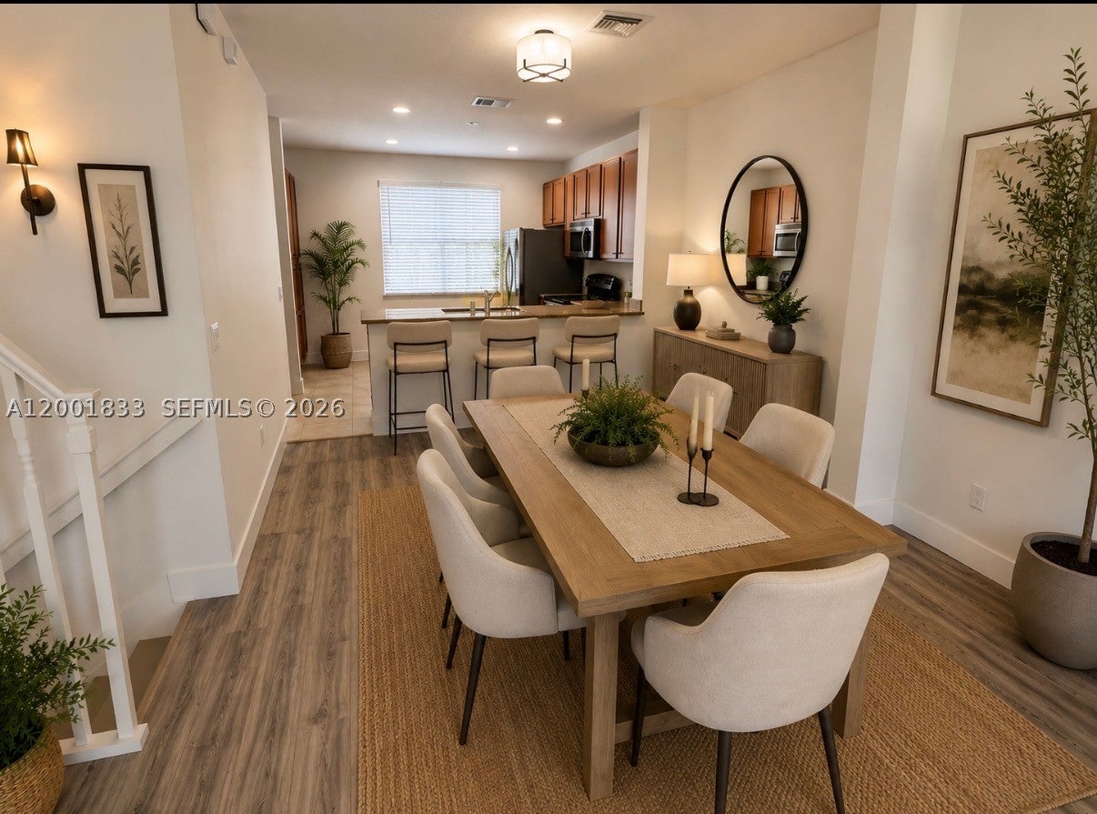 View photos, virtual tours, details...