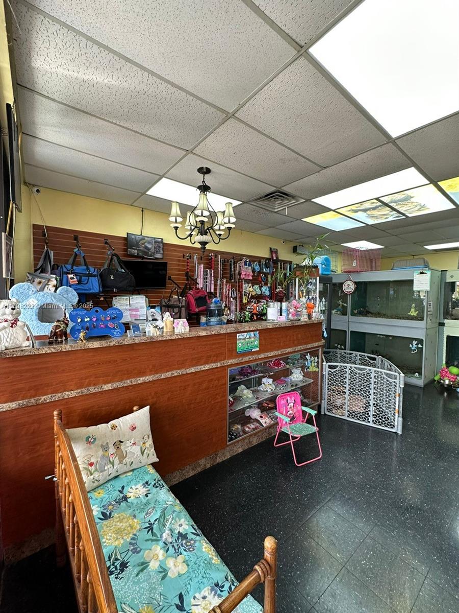 2050 W 56th St Ste 17