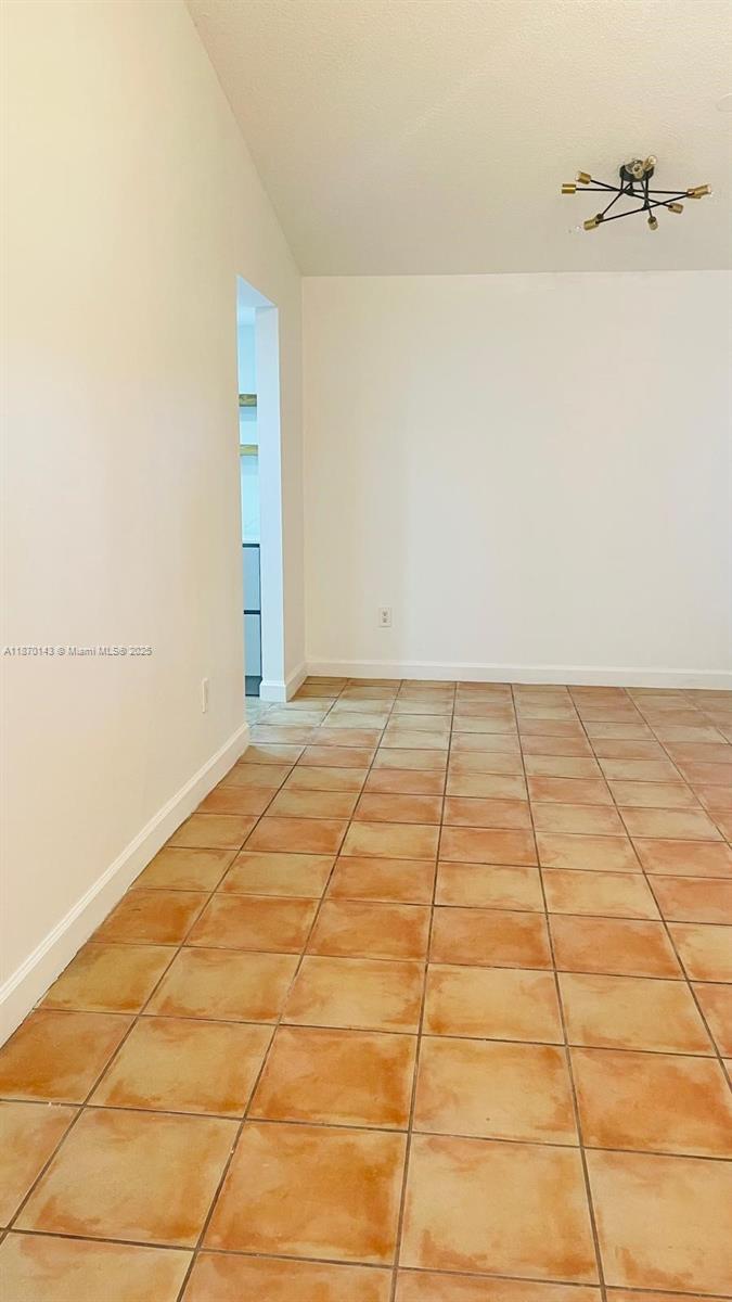 LAKES MEADOW VILG HOMES C - Residential Lease