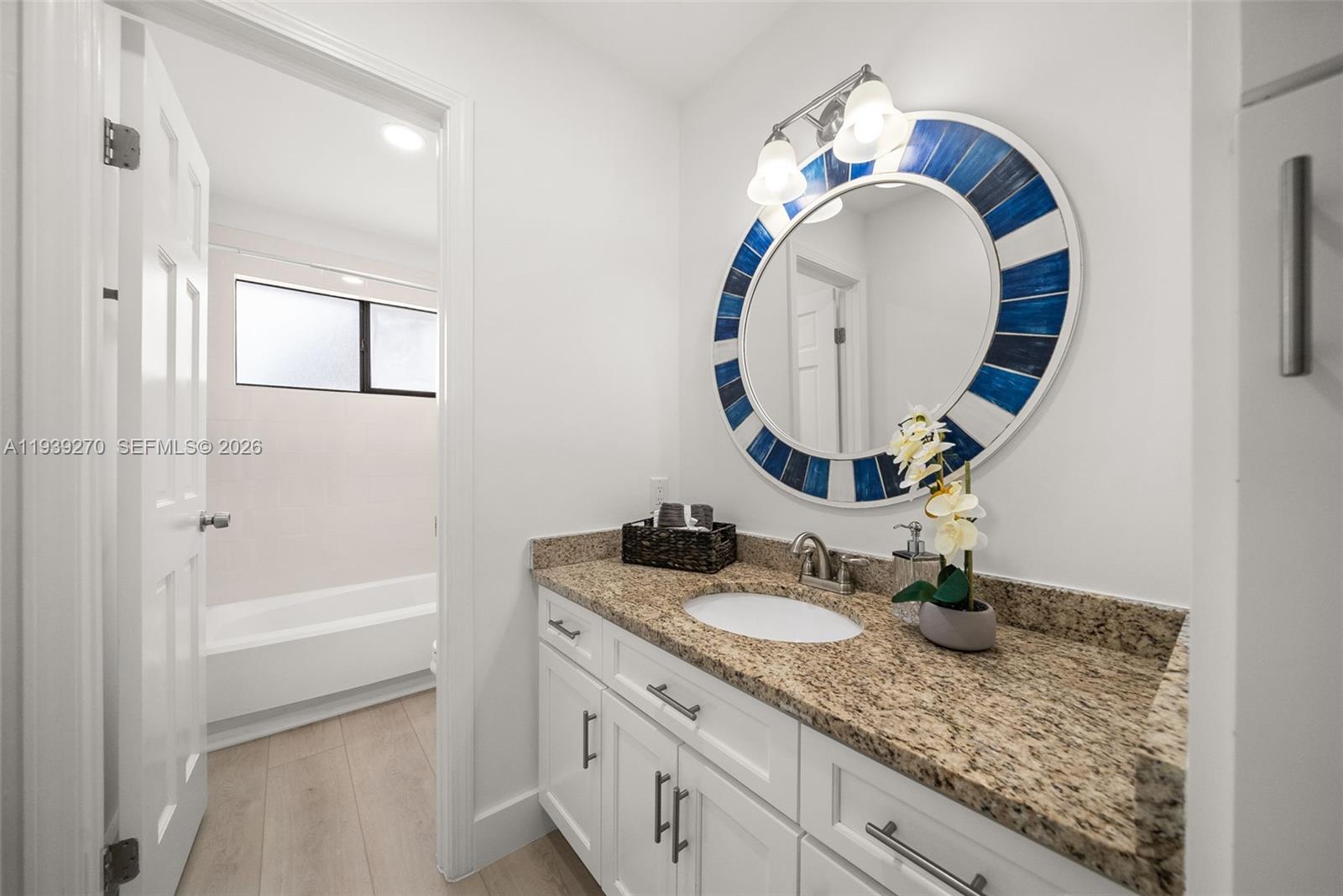 BAY POINT - Residential