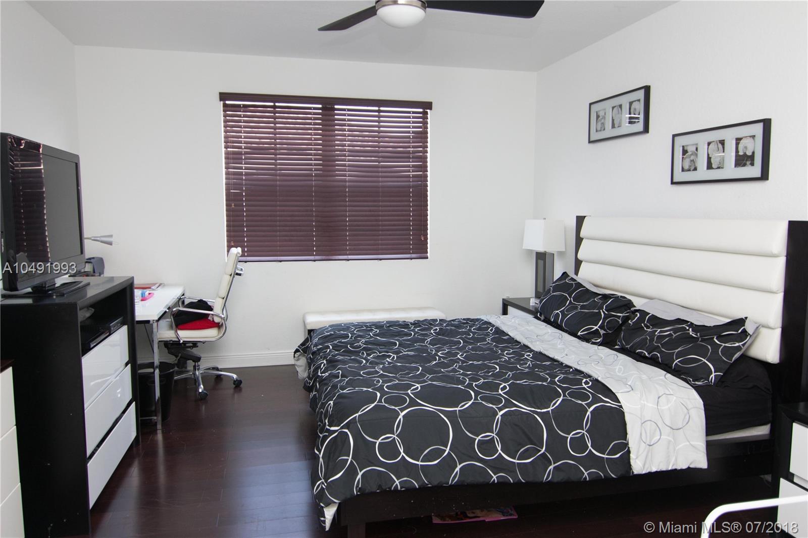 FONTAINEBLEAU WEST NORTH - Residential