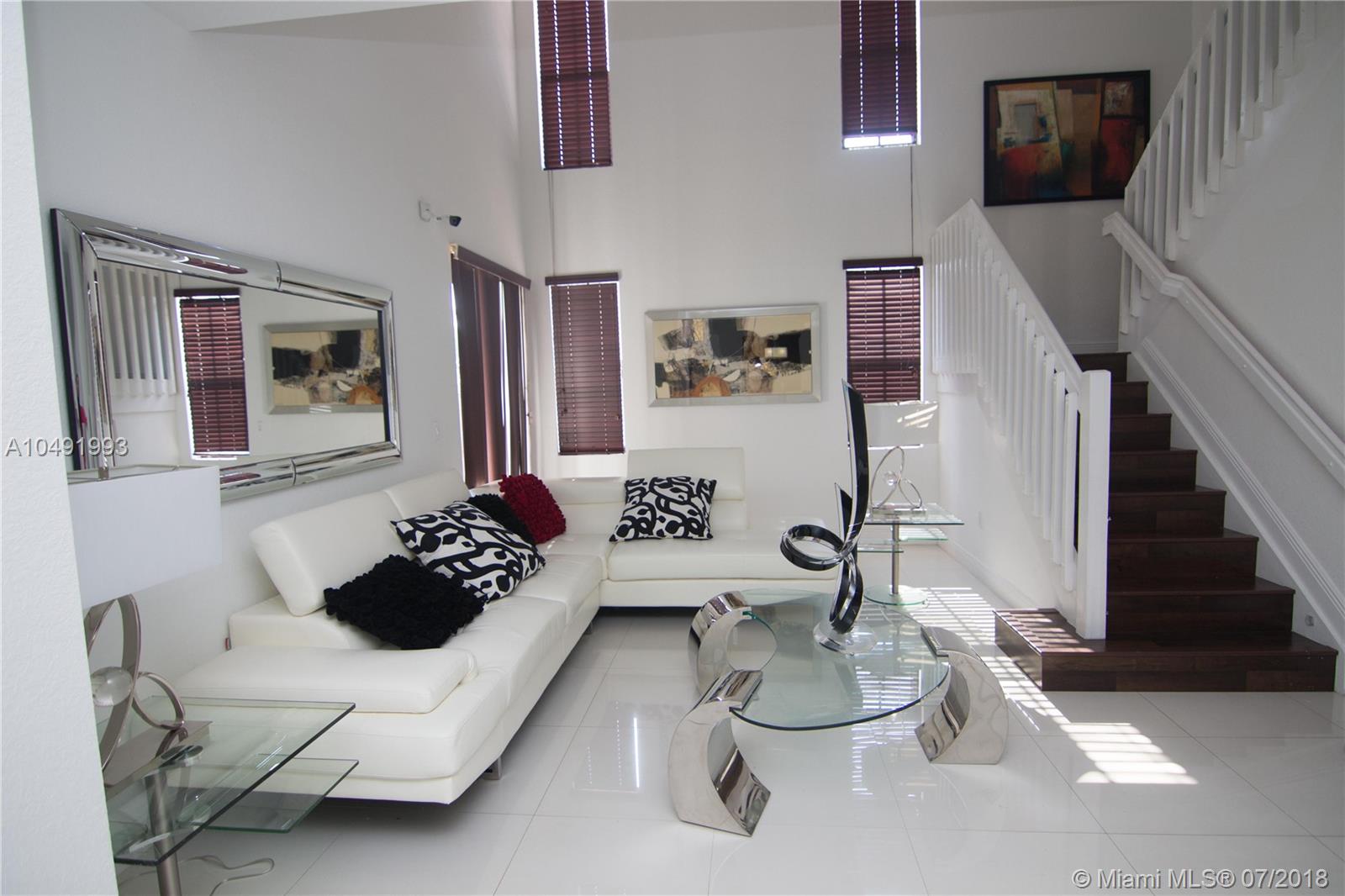 FONTAINEBLEAU WEST NORTH - Residential