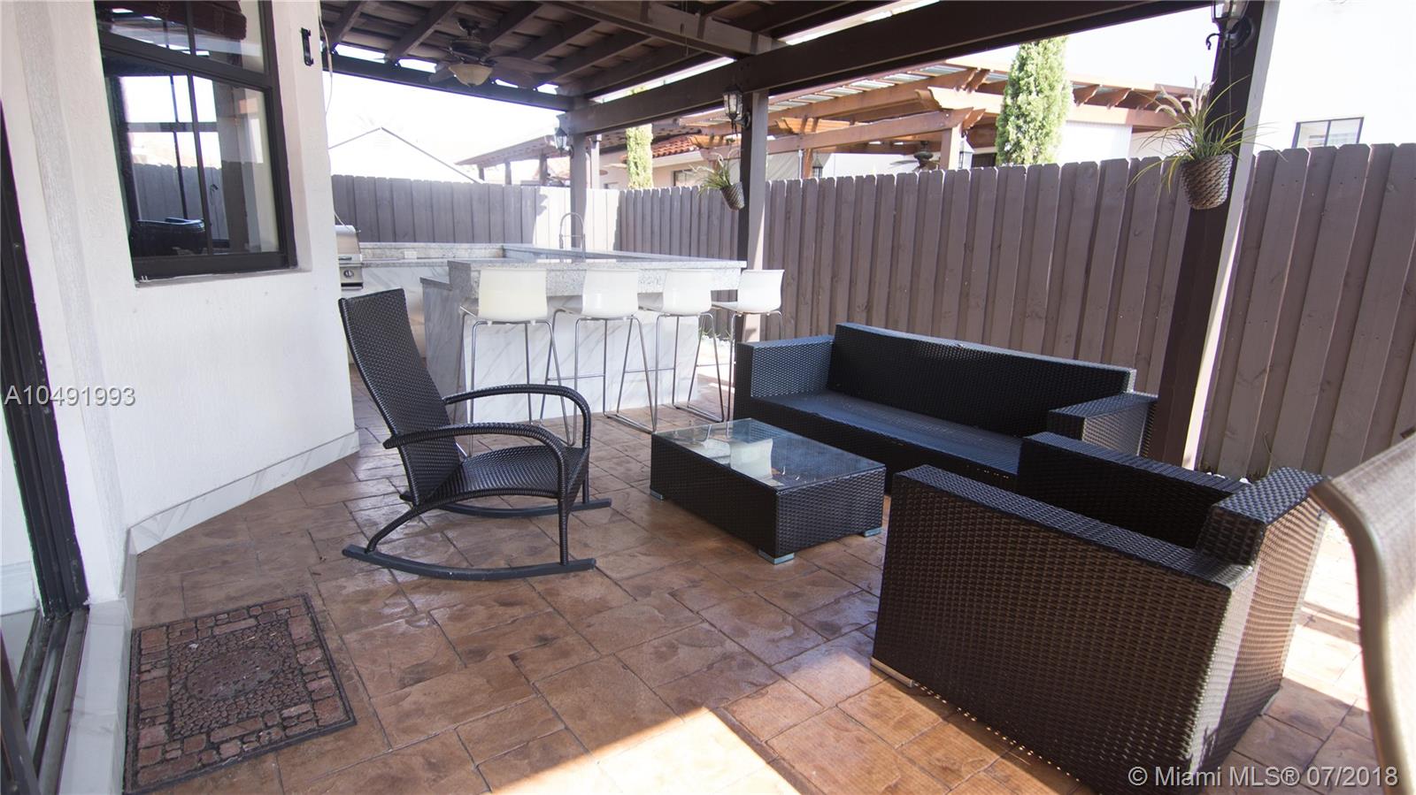 FONTAINEBLEAU WEST NORTH - Residential