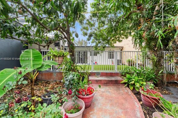 1594 W 73rd St, Hialeah, Miami-Dade County, Florida - 3 Bedrooms  
2 Bathrooms - 