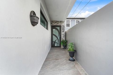 1594 W 73rd St Hialeah FL 33014