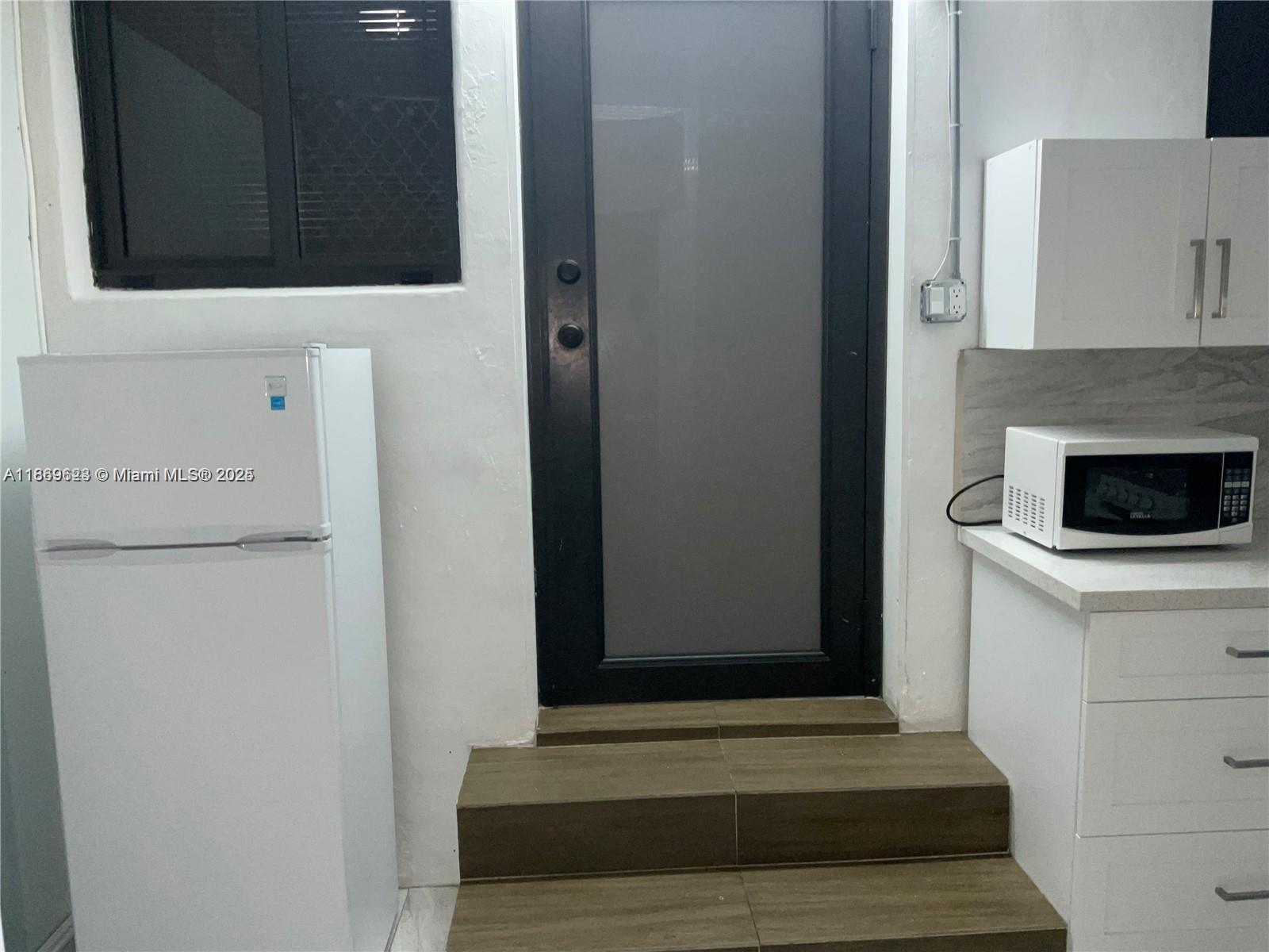 7 53 41 HIALEAH 17TH ADDN - Residential