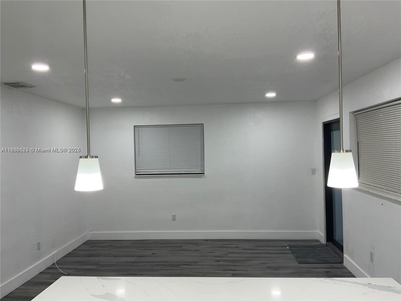 7 53 41 HIALEAH 17TH ADDN - Residential