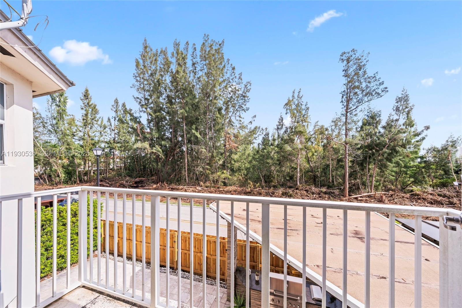 VINTAGE ESTATES - Residential Lease