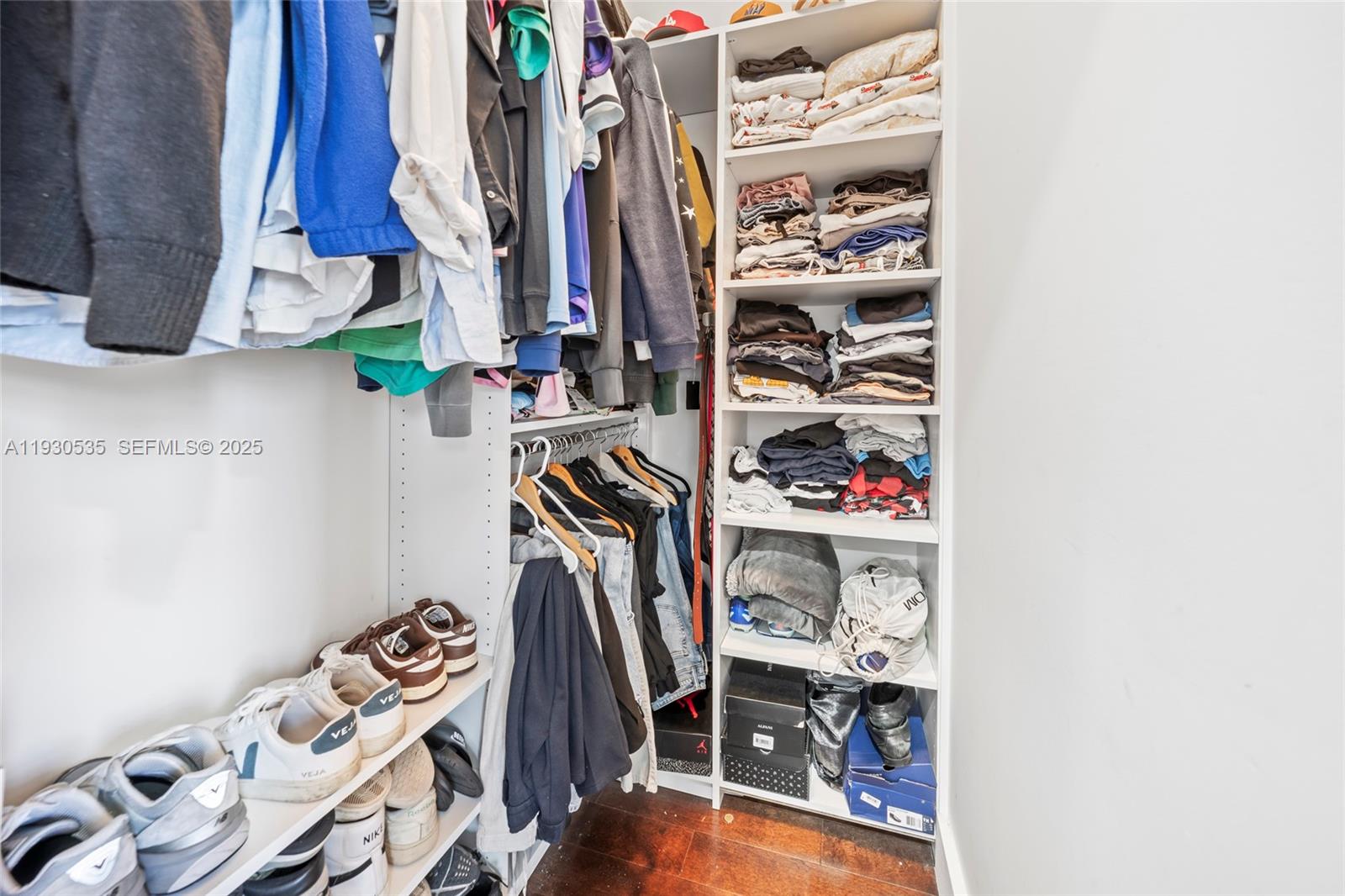 VINTAGE ESTATES - Residential Lease