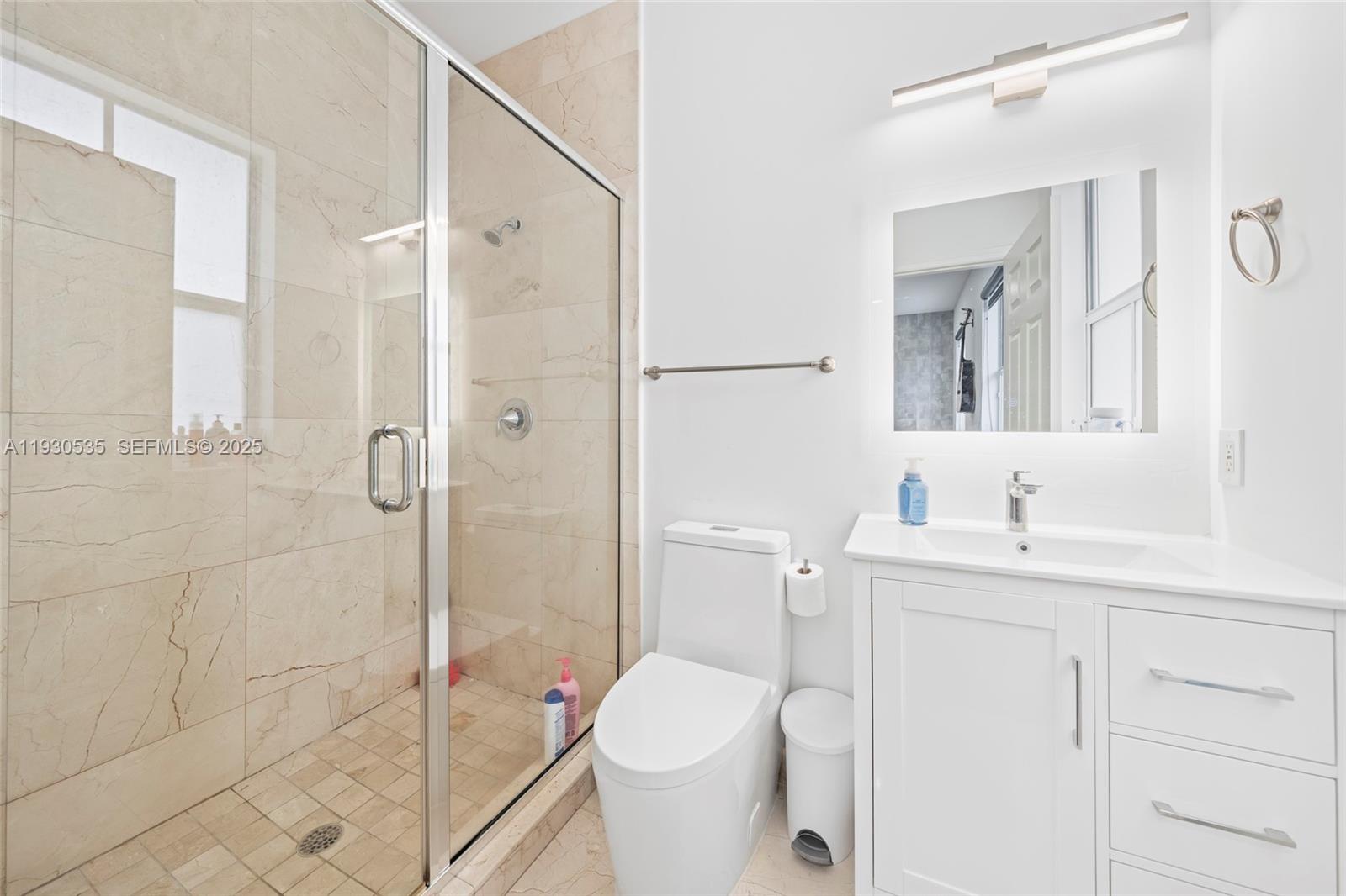 VINTAGE ESTATES - Residential Lease