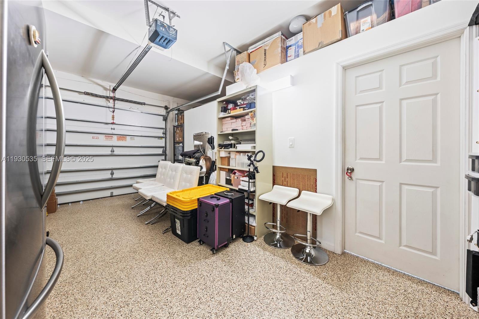 VINTAGE ESTATES - Residential Lease