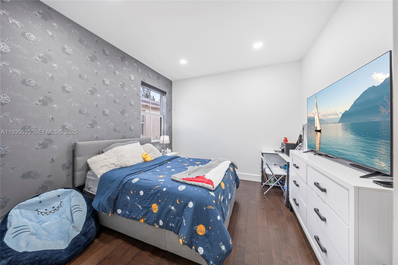 VINTAGE ESTATES - Residential Lease