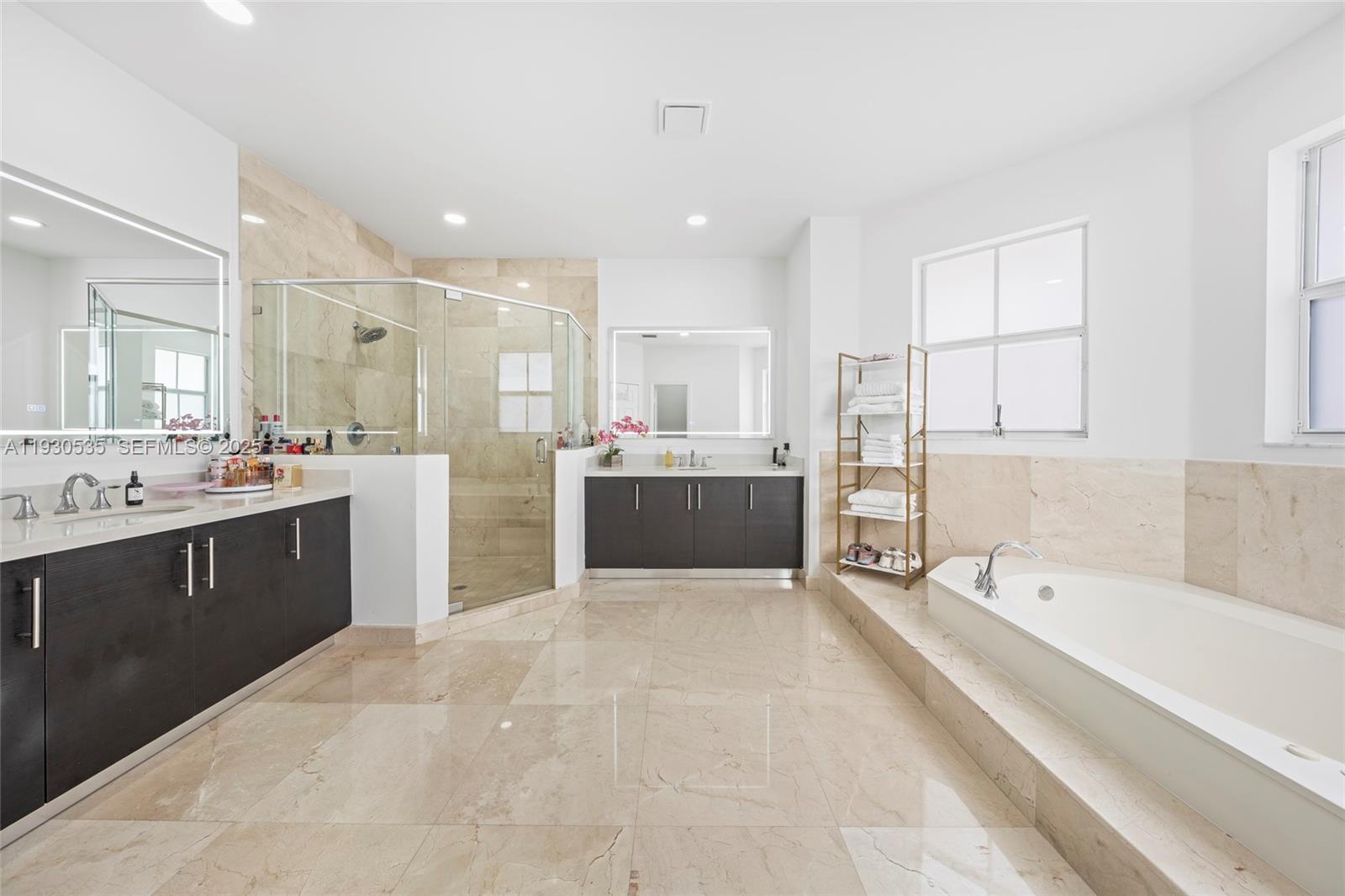 VINTAGE ESTATES - Residential Lease