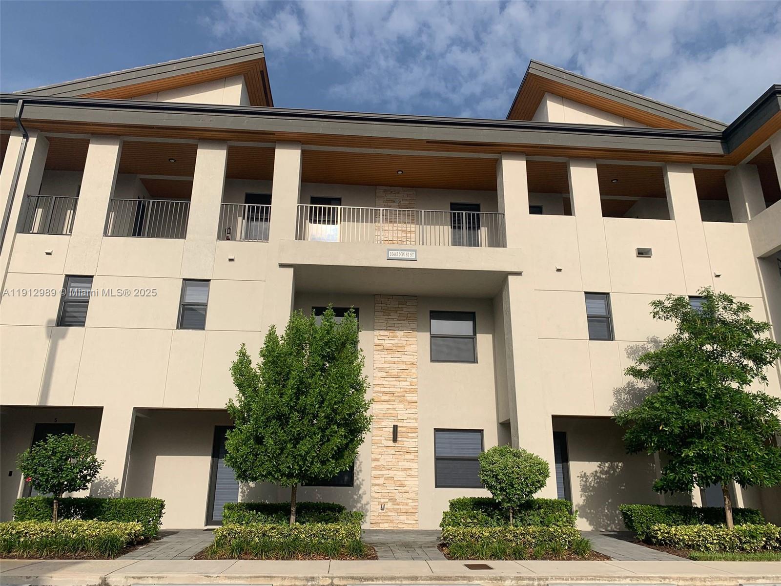 HIGHLAND AT PARK CENTRAL - Residential Lease