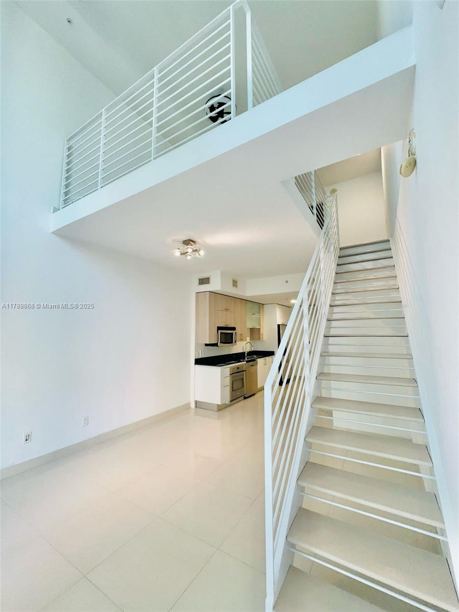 Address Not Disclosed, Miami, Broward County, Florida - 1 Bedrooms  
2 Bathrooms - 