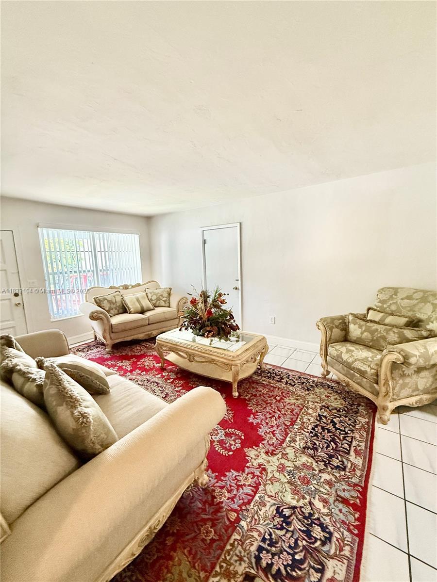 2145 SW 26th St