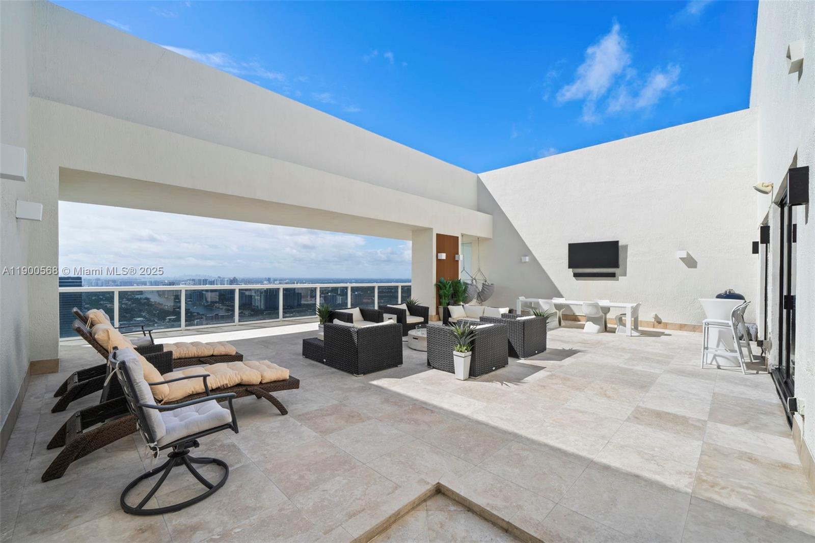 BEACH CLUB TWO CONDO - Residential Lease