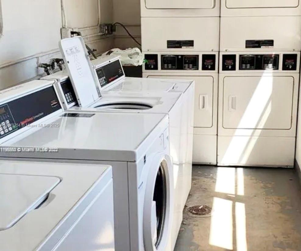 STAR LAKES ESTATES NO 5 C - Residential Lease