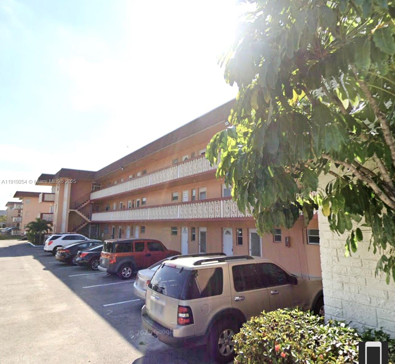 STAR LAKES ESTATES NO 5 C - Residential Lease