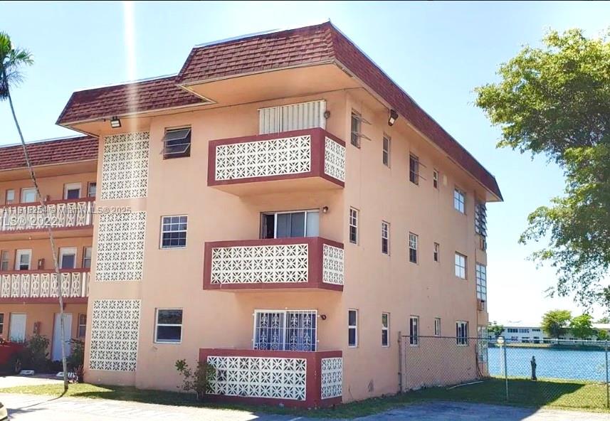 STAR LAKES ESTATES NO 5 C - Residential Lease