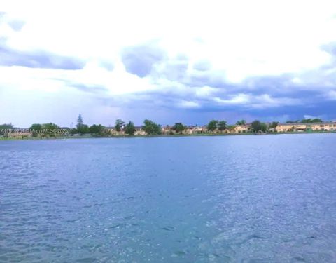 18900 NE 3rd Ct 531 Miami FL 33179