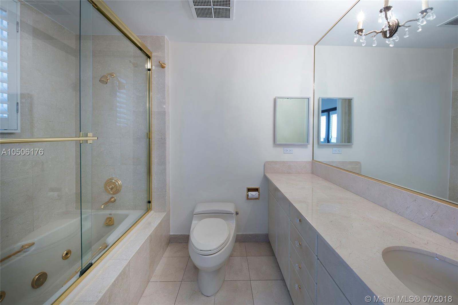 OCEANSIDE @ FISHER ISL CO - Residential