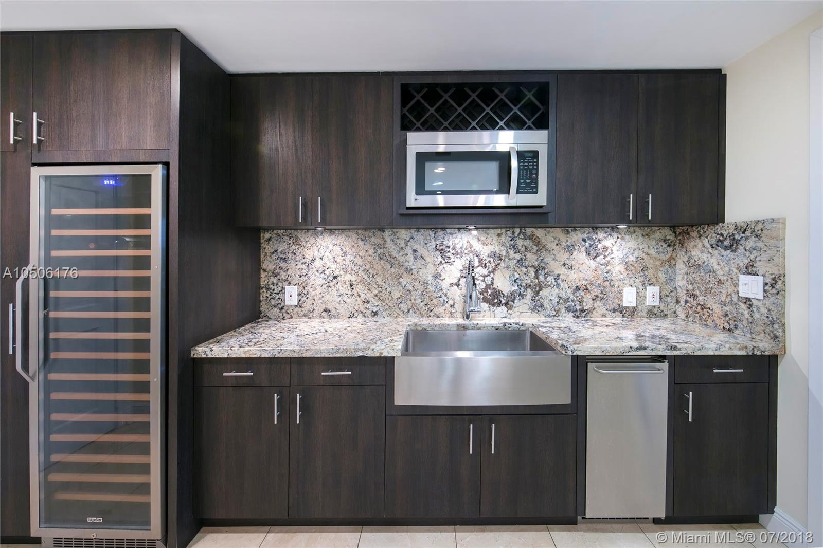 OCEANSIDE @ FISHER ISL CO - Residential