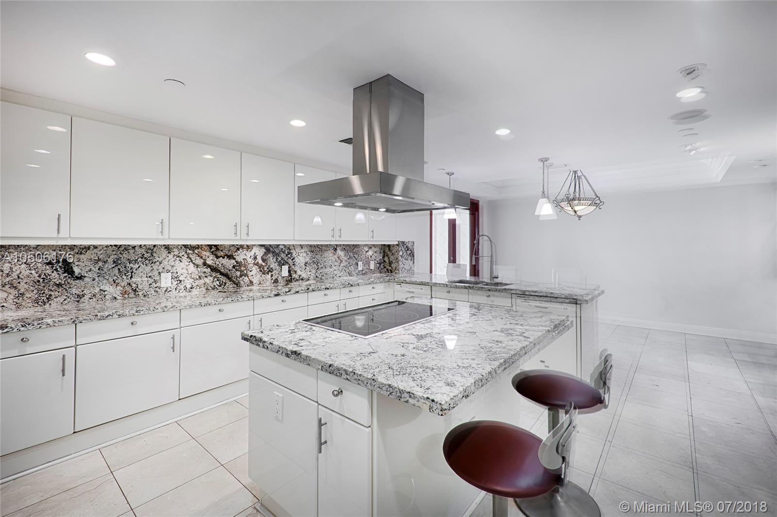 OCEANSIDE @ FISHER ISL CO - Residential