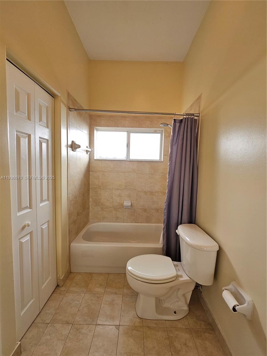 FANTASY REEF - Residential Lease