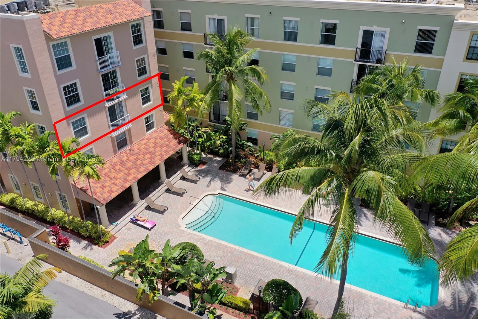 1900 Van Buren St 204B, Hollywood, Broward County, Florida - 2 Bedrooms  
2 Bathrooms - 