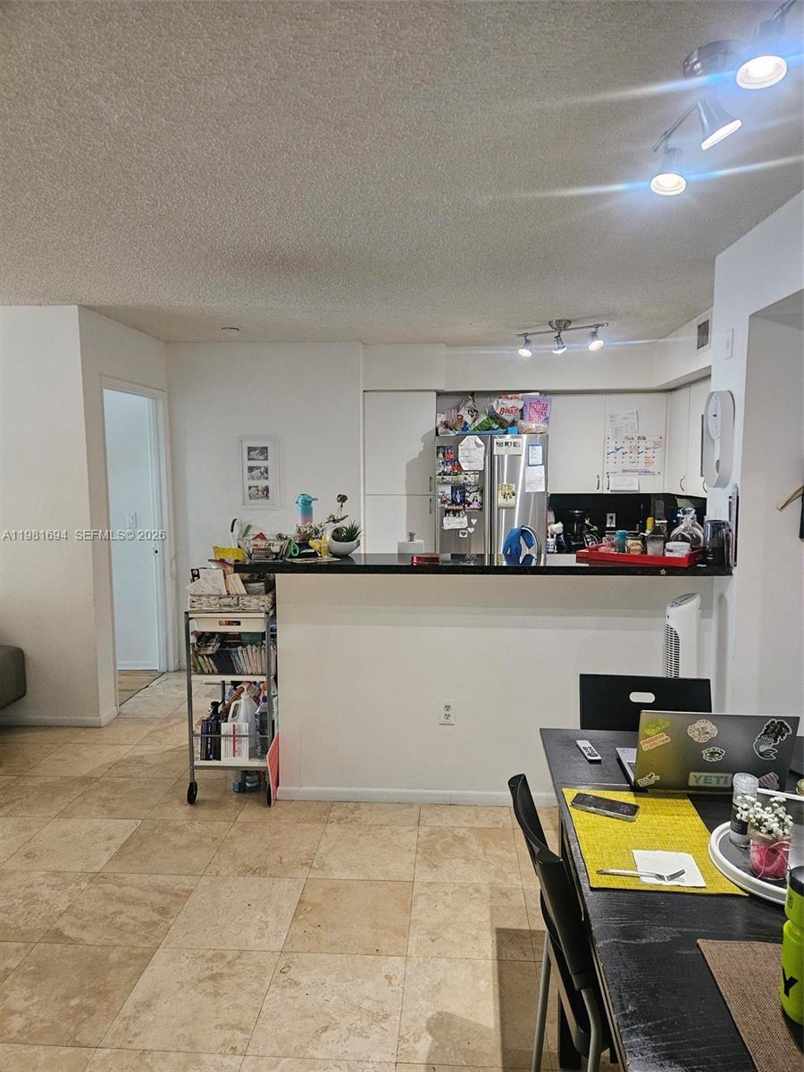 THE YACHT CLUB AT AVENTURA - Residential