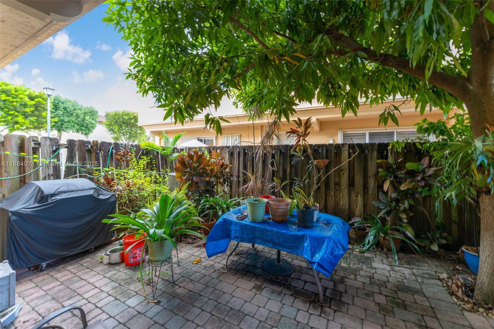 COURTS AT TUSCANY NORTH - Residential