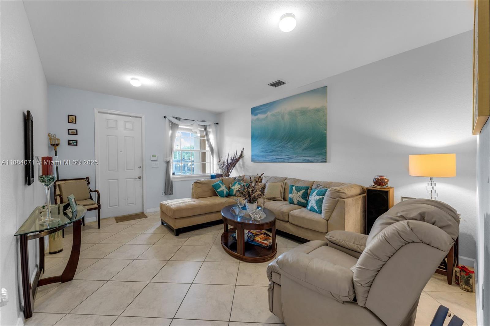 COURTS AT TUSCANY NORTH - Residential