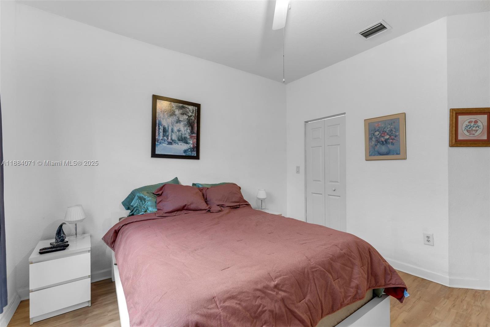 COURTS AT TUSCANY NORTH - Residential