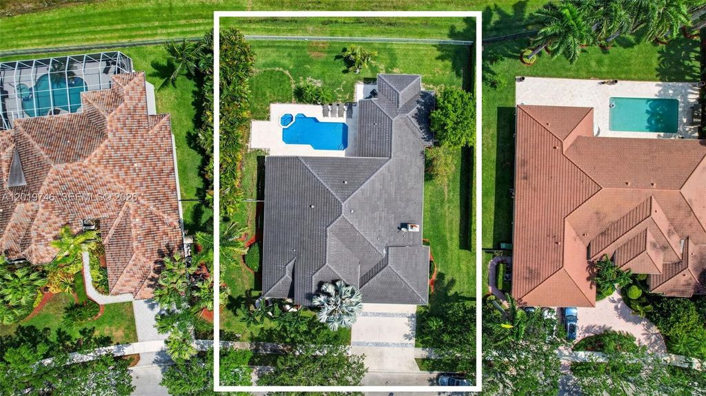 Photo of 2922 Medinah, Weston, FL 33332 (MLS # A12019746)