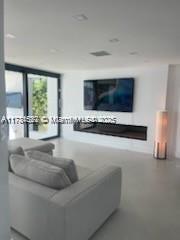 7720 Miami View 0