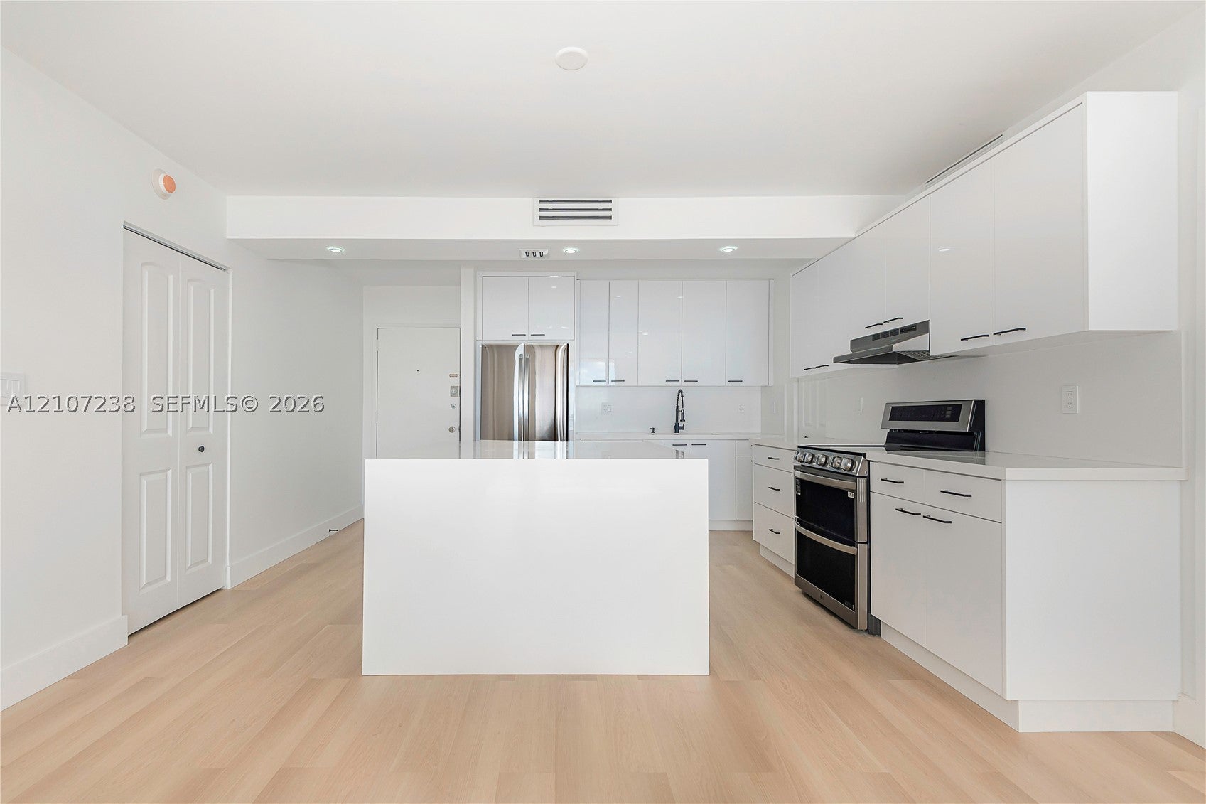 11111 Biscayne Blvd 1125