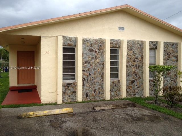Rental Property at 312 N North 62 Ave 312, Hollywood, Broward County, Florida - Bedrooms: 3 
Bathrooms: 2  - $2,975 MO.