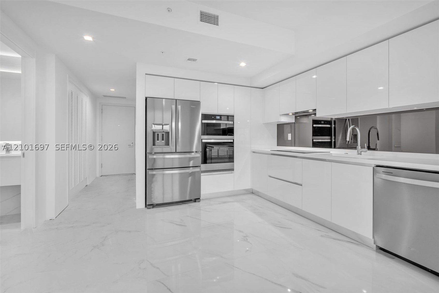 1170 E Hallandale Beach Blvd 1806