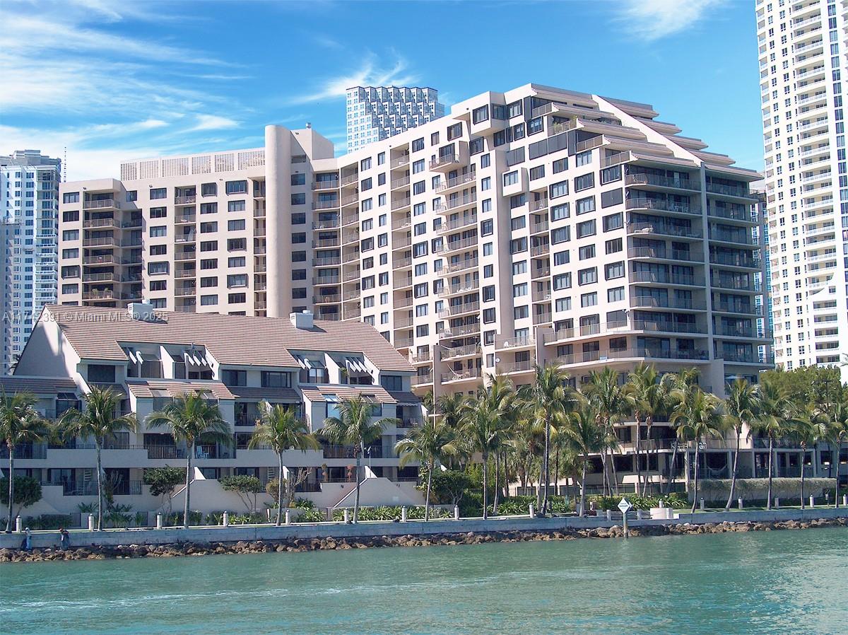 Rental Property at 540 Brickell Key Dr 1617, Miami, Broward County, Florida - Bedrooms: 2 
Bathrooms: 2  - $3,950 MO.