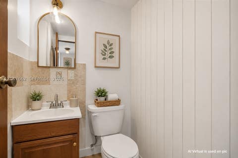 Tiny photo for 721 N 69th Ave, Hollywood, FL 33024 (MLS # A12047662)