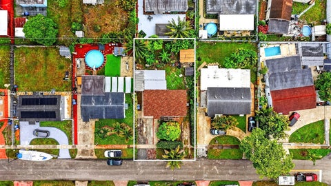 Tiny photo for 721 N 69th Ave, Hollywood, FL 33024 (MLS # A12047662)