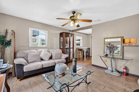Tiny photo for 721 N 69th Ave, Hollywood, FL 33024 (MLS # A12047662)