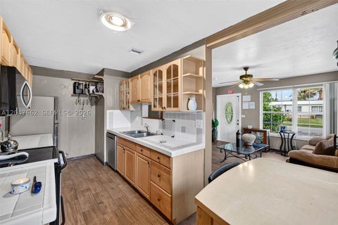 Tiny photo for 721 N 69th Ave, Hollywood, FL 33024 (MLS # A12047662)