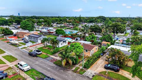 Tiny photo for 721 N 69th Ave, Hollywood, FL 33024 (MLS # A12047662)