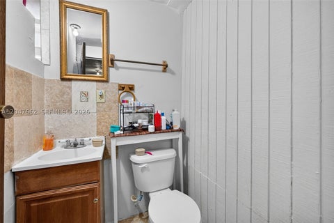 Tiny photo for 721 N 69th Ave, Hollywood, FL 33024 (MLS # A12047662)