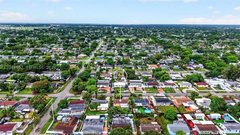 Tiny photo for 721 N 69th Ave, Hollywood, FL 33024 (MLS # A12047662)