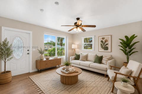 Photo of 721 N 69th Ave, Hollywood, FL 33024 (MLS # A12047662)